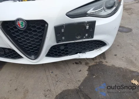 2020 Alfa Romeo Giulia Ti Awd z USA, uszkodzony, nr VIN ZARFANBN7L7636770